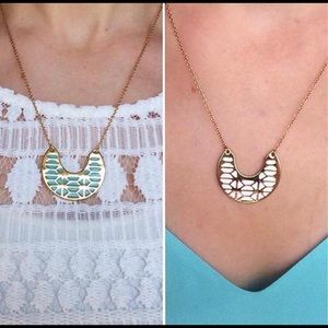 Stella & Dot Breezeblock enamel pendant